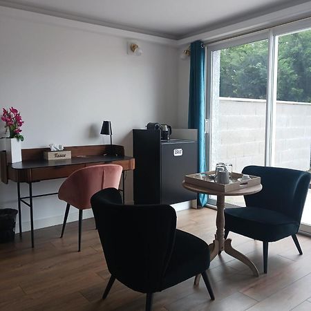 Bed and Breakfast Touraco Villars-les-Dombes Exterior foto