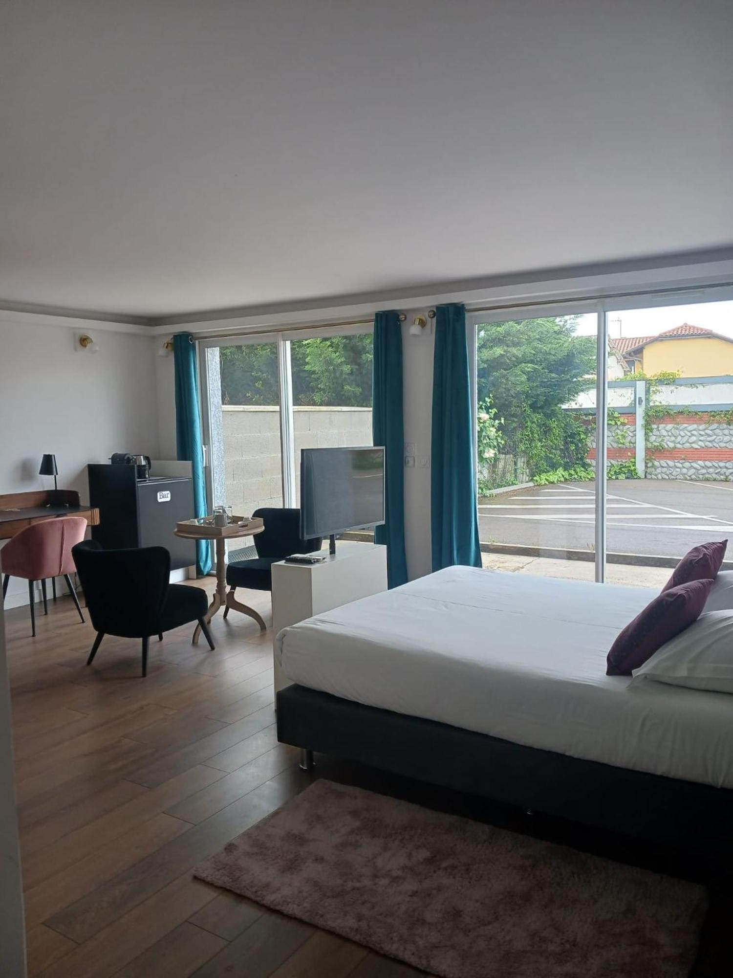 Bed and Breakfast Touraco Villars-les-Dombes Exterior foto